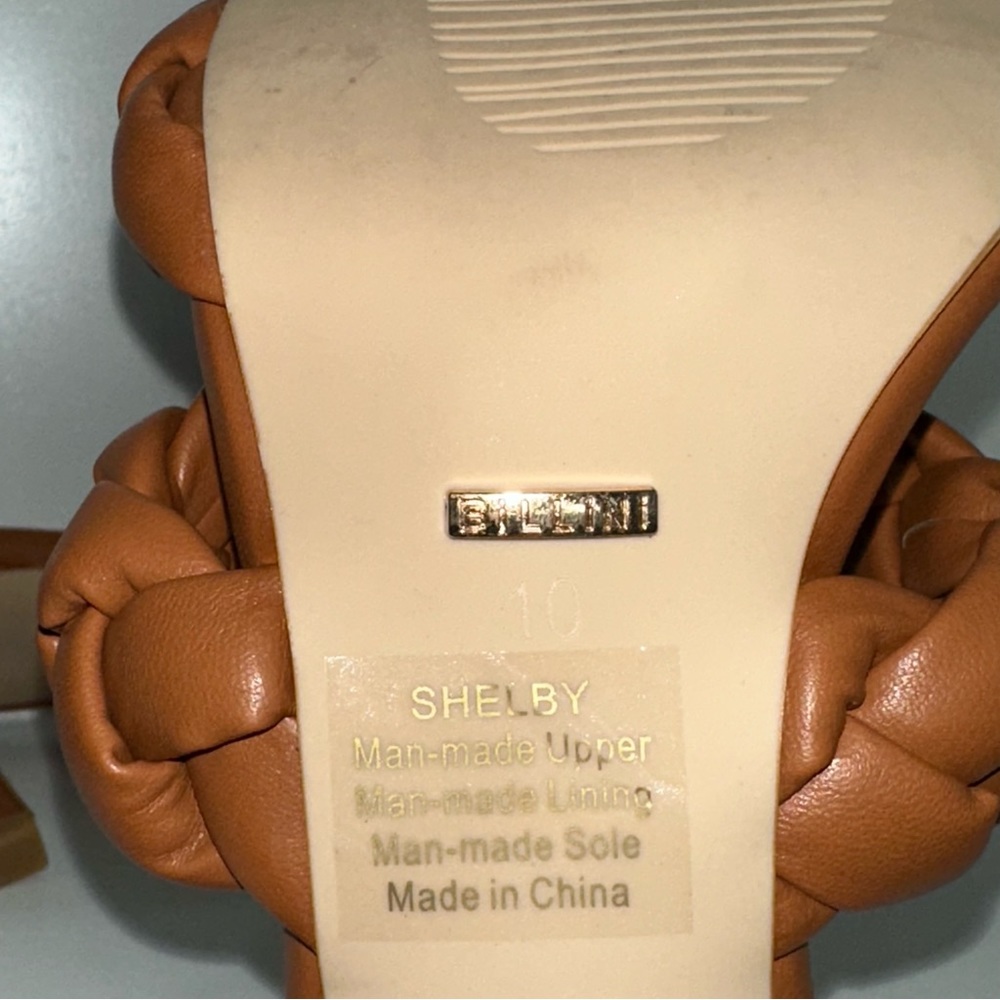Size 10 Billini Heels - Picture 7 of 7